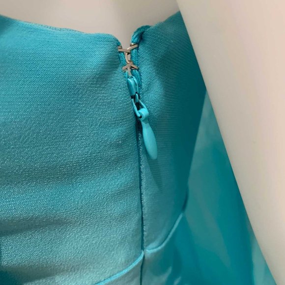 Size XXS Le Chateau Women Off Shoulder Cape Dress Chiffon Turquoise Knee Length - Picture 7 of 9